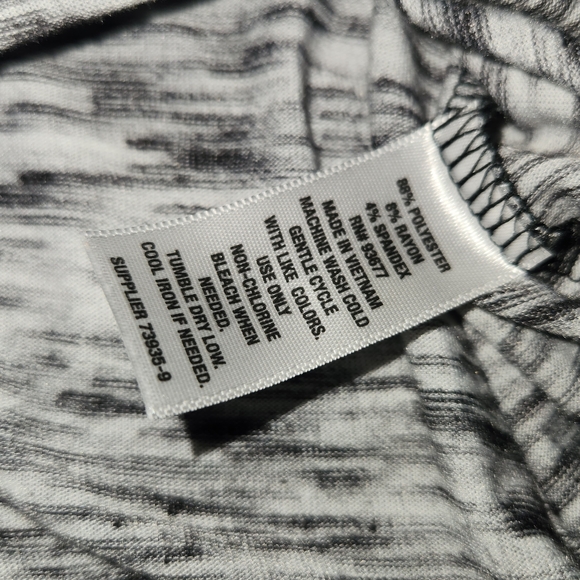 *5 for $25* A.N.A Women's Black Gray Heather Long Sleeve Tee Medium - Picture 4 of 6